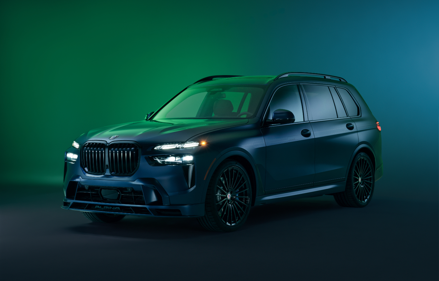 BMW i7